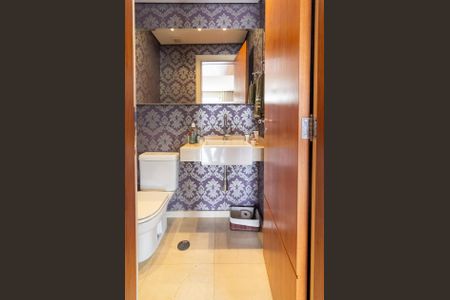 Apartamento para alugar com 216m², 3 quartos e 4 vagas Apartamento para alugar com 216m², 3 quartos e 4 vagasLavabo