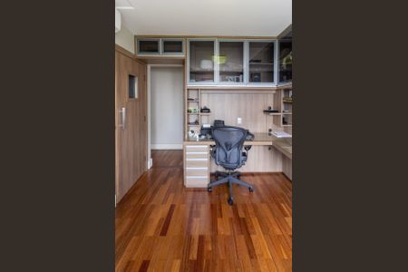 Apartamento para alugar com 216m², 3 quartos e 4 vagas Apartamento para alugar com 216m², 3 quartos e 4 vagasSuíte 1