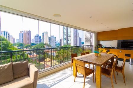 Apartamento para alugar com 216m², 3 quartos e 4 vagas Apartamento para alugar com 216m², 3 quartos e 4 vagasVaranda Sala