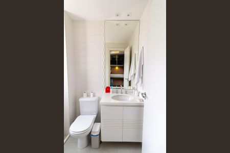 Apartamento para alugar com 216m², 3 quartos e 4 vagas Apartamento para alugar com 216m², 3 quartos e 4 vagasBanheiro Suíte 1