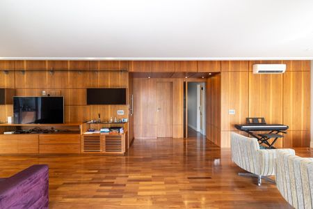 Apartamento para alugar com 216m², 3 quartos e 4 vagas Apartamento para alugar com 216m², 3 quartos e 4 vagasSala