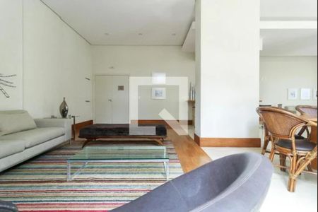 Apartamento para alugar com 216m², 3 quartos e 4 vagas Apartamento para alugar com 216m², 3 quartos e 4 vagasSalão de festas