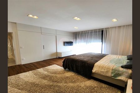 Casa à venda com 3 quartos, 270m² em Jardim Samambaia, Jundiaí