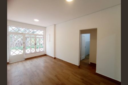 Sala de casa para alugar com 3 quartos, 120m² em Cidade Dutra, São Paulo