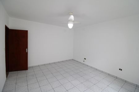 Casa para alugar com 140m², 2 quartos e sem vagaQuarto 2