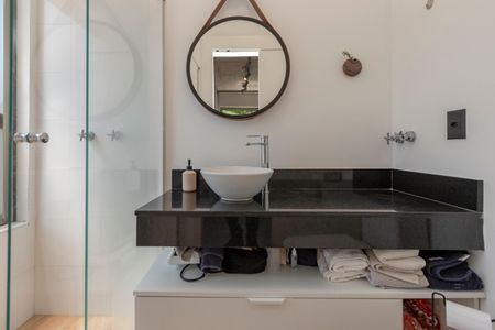 Apartamento à venda com 70m², 1 quarto e 1 vagaBanheiro da Suíte