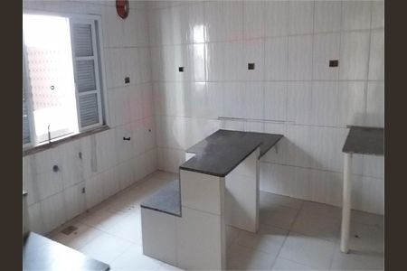 Casa à venda com 4 quartos, 203m² em Vila Campesina, Osasco