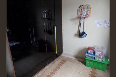 Casa à venda com 3 quartos, 122m² em Jardim Aeroporto, São Paulo