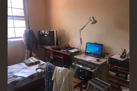 Casa à venda com 3 quartos, 122m² em Jardim Aeroporto, São Paulo