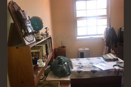 Casa à venda com 3 quartos, 122m² em Jardim Aeroporto, São Paulo