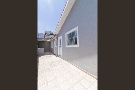 Casa à venda com 120m², 2 quartos e 1 vagaQuintal