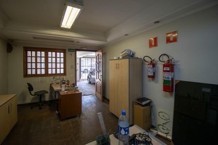 Sala de casa à venda com 6 quartos, 206m² em Jardim Monte Alegre, Taboão da Serra