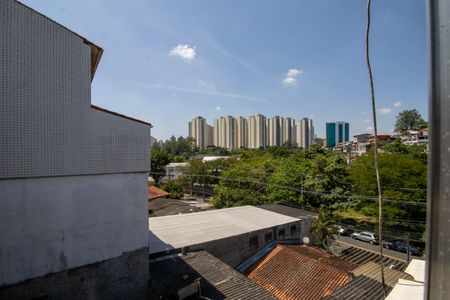 Vista Quarto 2 de casa à venda com 6 quartos, 206m² em Jardim Monte Alegre, Taboão da Serra