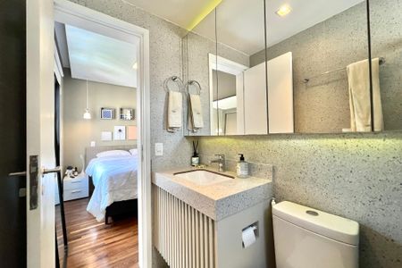 Apartamento à venda com 56m², 1 quarto e 1 vagaBanheiro da Suíte