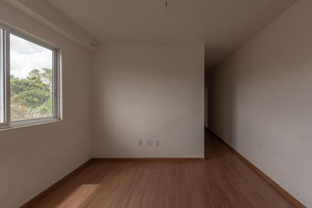 Sala de apartamento à venda com 2 quartos, 50m² em Serrano, Belo Horizonte
