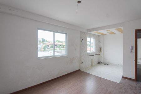 Sala de apartamento à venda com 2 quartos, 50m² em Serrano, Belo Horizonte