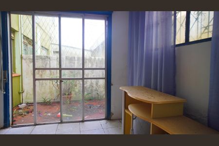 Apartamento à venda com 39m², 2 quartos e sem vaga Apartamento à venda com 39m², 2 quartos e sem vagaSala