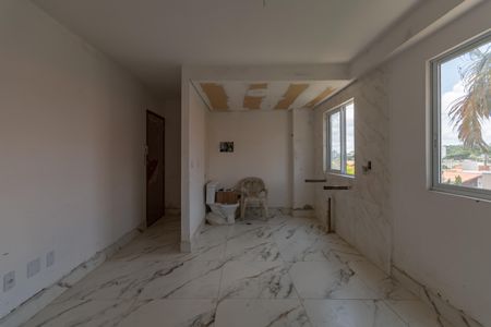 Sala de apartamento à venda com 2 quartos, 55m² em Serrano, Belo Horizonte
