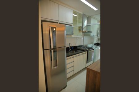 Apartamento à venda com 62m², 2 quartos e 2 vagasCozinha 