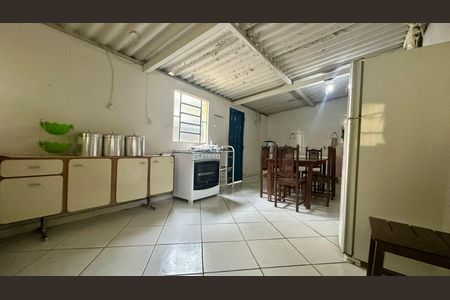 Casa à venda com 360m², 3 quartos e 1 vagaCozinha 