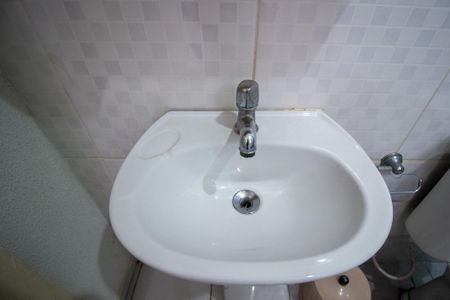 Banheiro de apartamento para alugar com 1 quarto, 30m² em Jardim Simus, Sorocaba