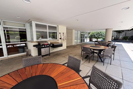 Apartamento à venda com 120m², 2 quartos e 2 vagaschurrasqueira