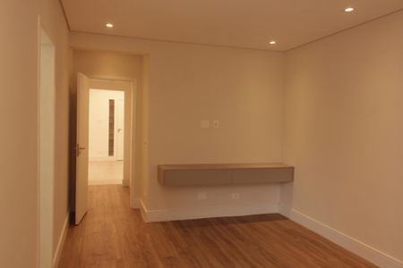 Apartamento para alugar com 200m², 3 quartos e 1 vagaSuite 2