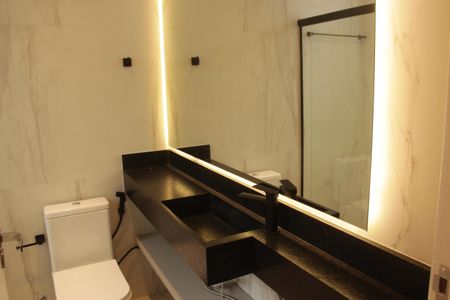 Apartamento para alugar com 200m², 3 quartos e 1 vagaBanheiro da Suíte 2