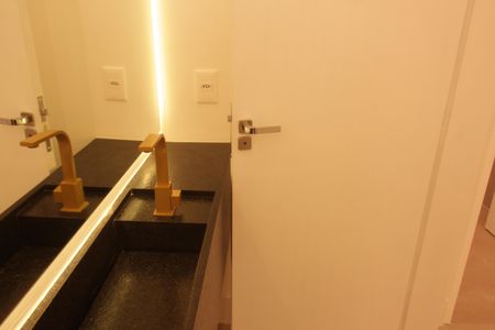 Apartamento para alugar com 200m², 3 quartos e 1 vagaBanheiro da Suíte 1