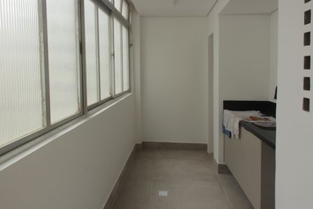Apartamento para alugar com 200m², 3 quartos e 1 vagaÁrea de Serviço