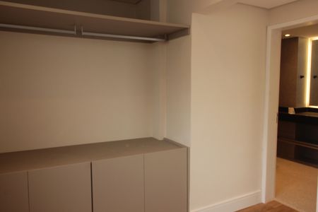 Apartamento para alugar com 200m², 3 quartos e 1 vagaQuarto de Serviço