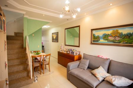 SALA de casa à venda com 3 quartos, 135m² em Vila Romero, São Paulo