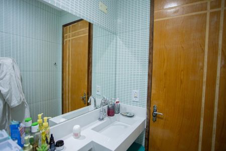 Casa à venda com 135m², 3 quartos e 2 vagasBANHEIRO DOS QUARTOS