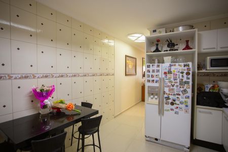 Casa à venda com 135m², 3 quartos e 2 vagasCOZINHA