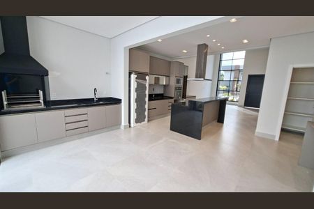 Casa de condomínio à venda com 184m², 3 quartos e 4 vagasFoto 01