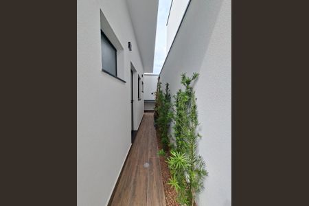 Casa de condomínio à venda com 184m², 3 quartos e 4 vagasFoto 01