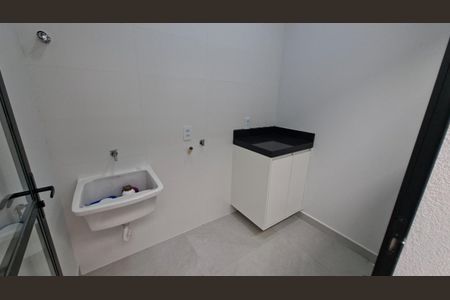 Casa de condomínio à venda com 184m², 3 quartos e 4 vagasFoto 01