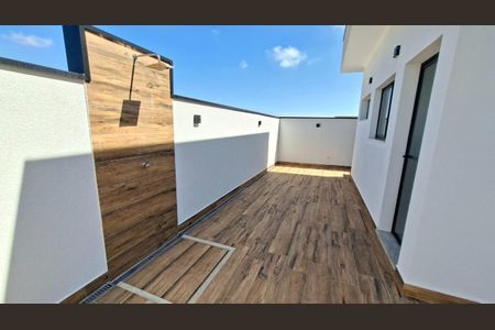 Casa de condomínio à venda com 176m², 3 quartos e 4 vagasFoto 01