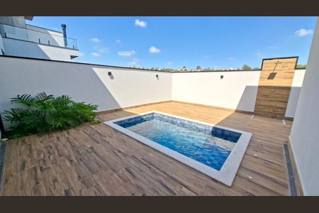 Casa de condomínio à venda com 176m², 3 quartos e 4 vagasFoto 01