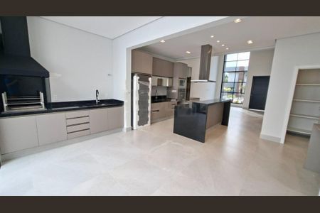 Casa de condomínio à venda com 187m², 3 quartos e 4 vagasFoto 01