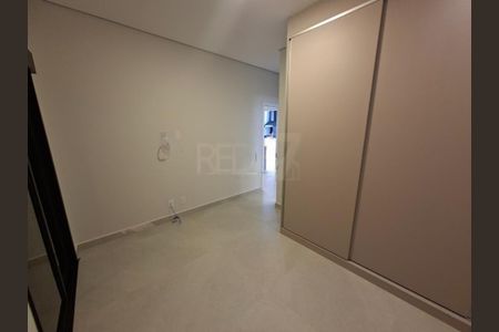 Casa de condomínio à venda com 187m², 3 quartos e 4 vagasFoto 01