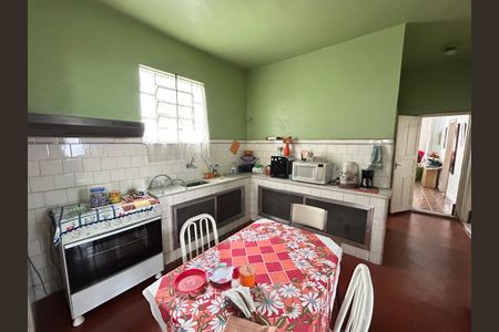 Casa à venda com 600m², 4 quartos e 3 vagasCozinha