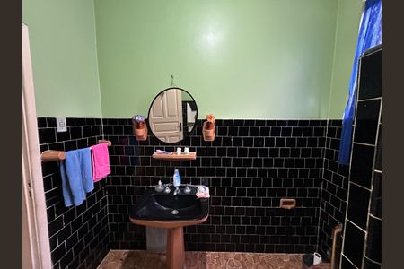 Casa à venda com 600m², 4 quartos e 3 vagasBanheiro