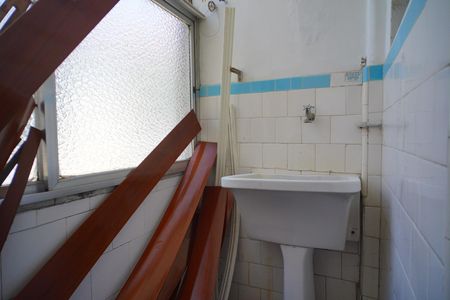 Apartamento à venda com 83m², 2 quartos e sem vaga Apartamento à venda com 83m², 2 quartos e sem vagaÁrea de serviço