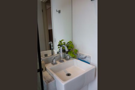 Apartamento à venda com 53m², 2 quartos e 1 vaga Apartamento à venda com 53m², 2 quartos e 1 vagaBanheiro