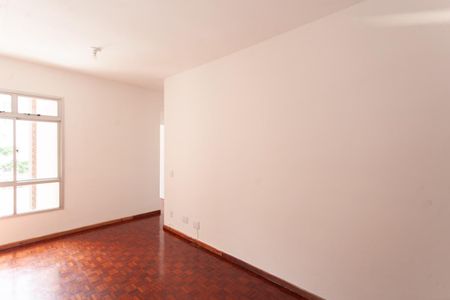 Sala de apartamento para alugar com 3 quartos, 70m² em Jardim Guanabara, Belo Horizonte