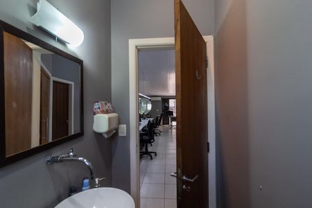 Casa à venda com 200m², 2 quartos e 1 vagaLavabo