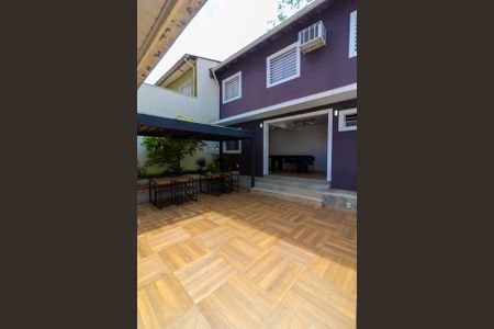 Casa à venda com 200m², 2 quartos e 1 vagaQuintal