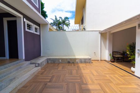 Casa à venda com 200m², 2 quartos e 1 vagaQuintal