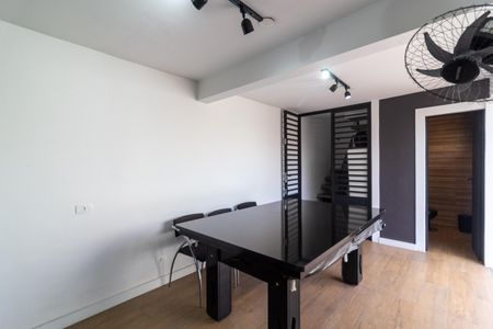 Casa à venda com 200m², 2 quartos e 1 vagaÁrea Gourmet